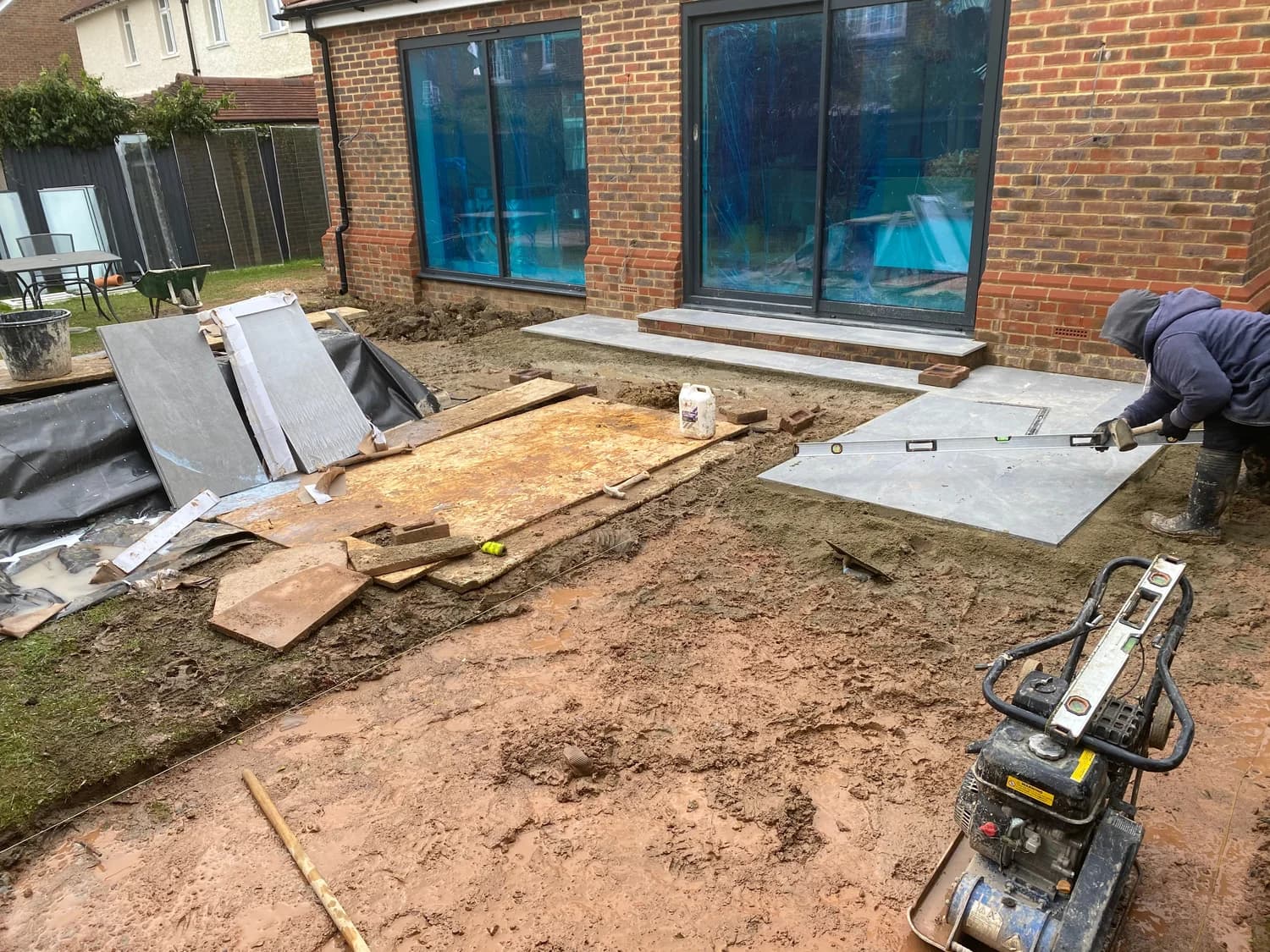 Structural extension — Coulsdon